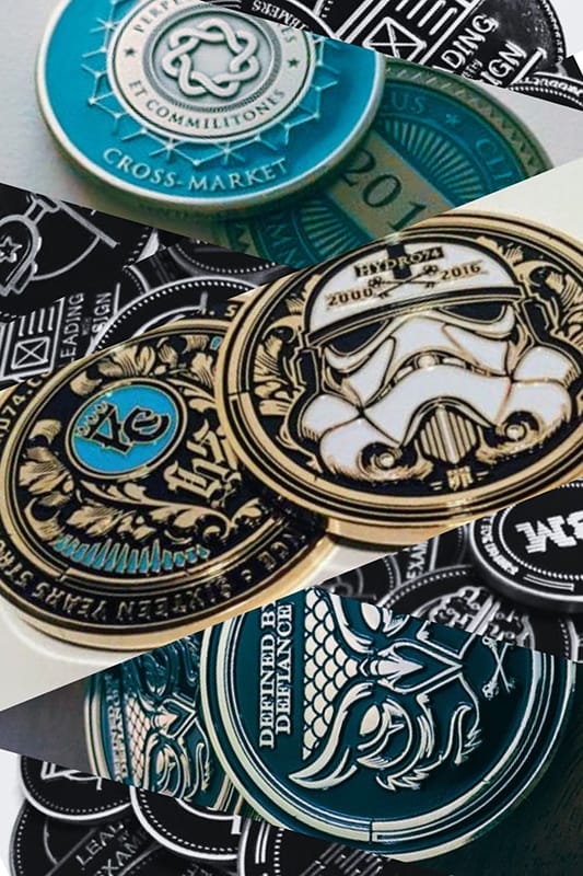 Monedas corporativas personalizadas y medallas institucionales de alta gama para empresas en Chile.